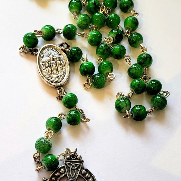 Variety of Rosaries - Picture 4 of 11